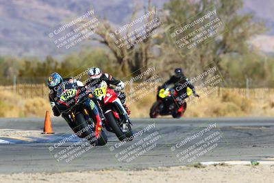 media/Jan-16-2022-CVMA (Sun) [[7f3d92989d]]/Race 3 Amateur Supersport Middleweight/